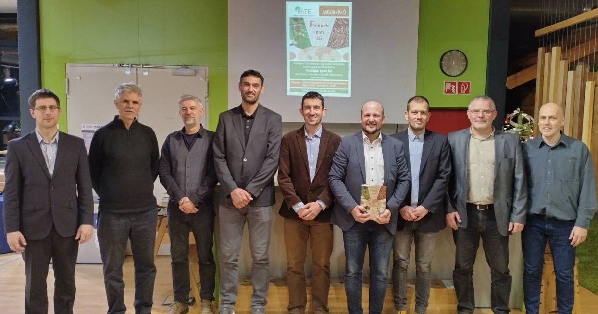 Szerzők a bemutatón